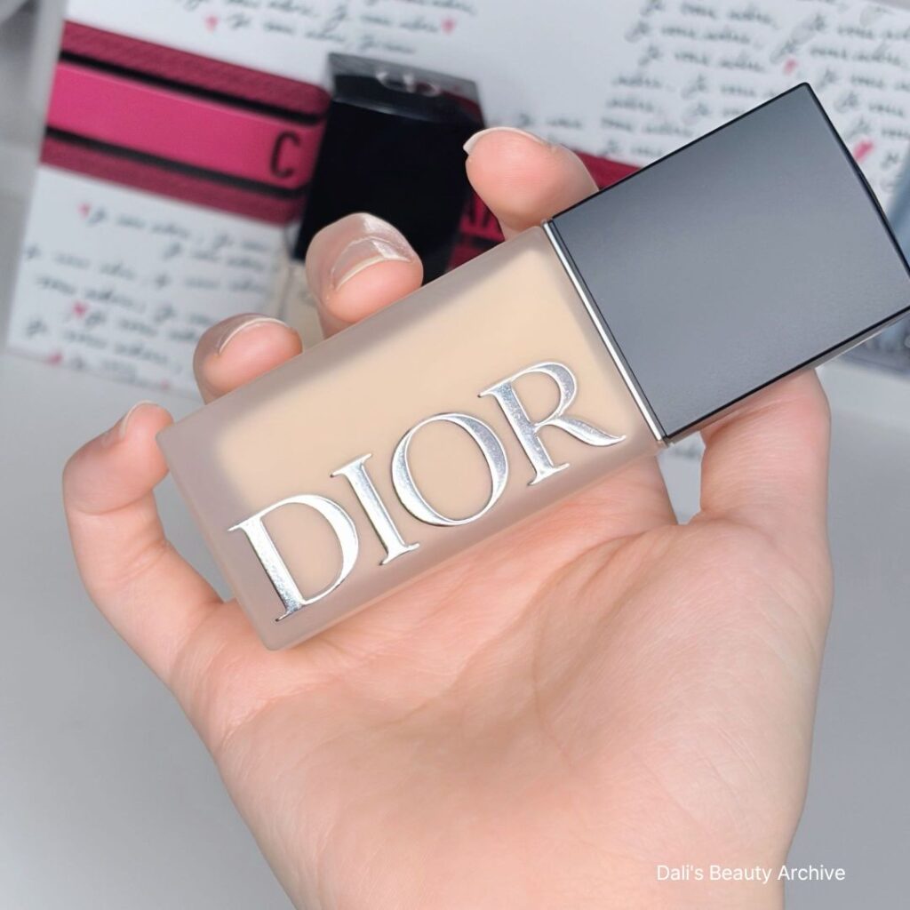 디올 포에버 스킨 웨어 퍼펙션 파운데이션 패키지 디테일 리뷰 사진
